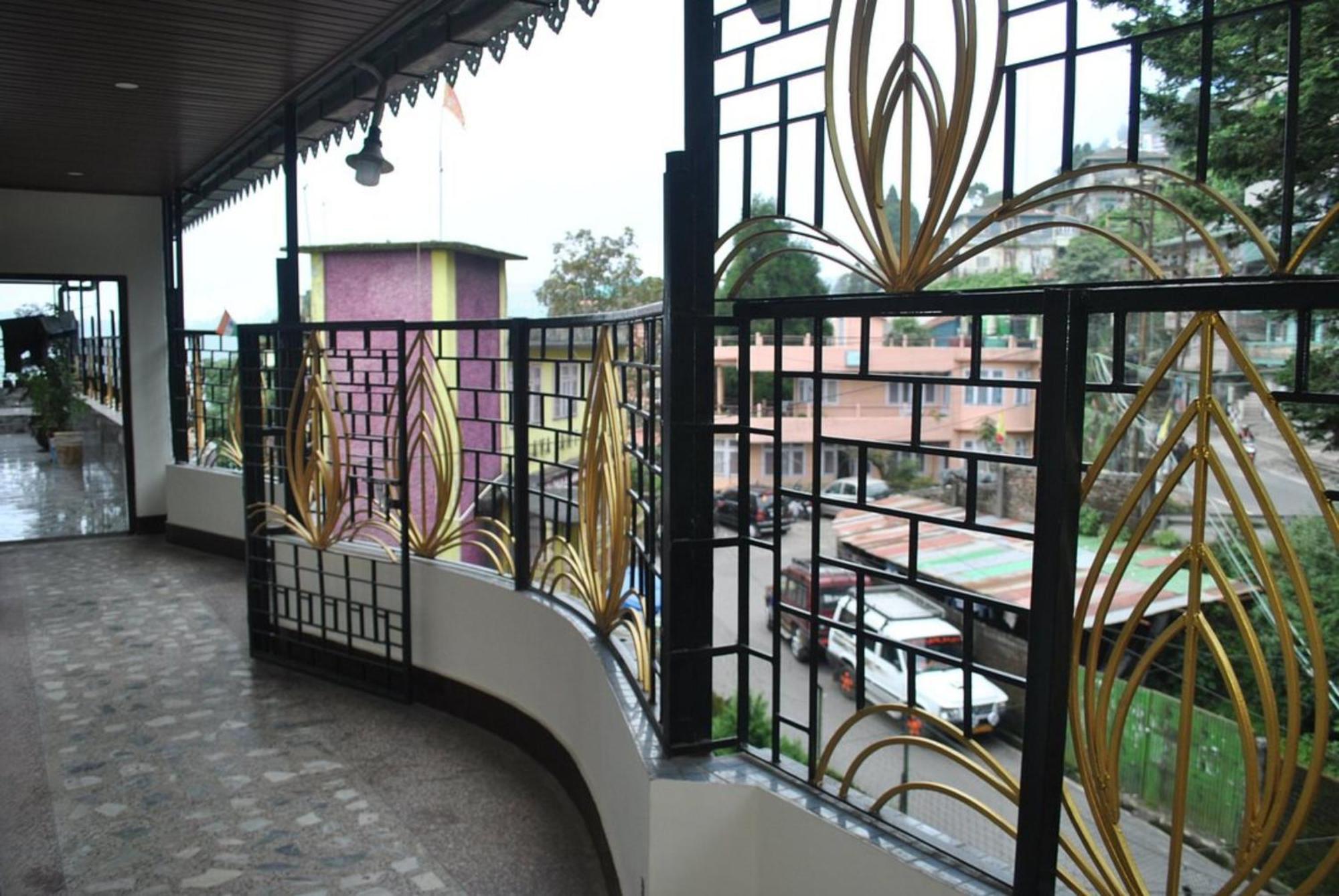 Hotel Kasturi Palace Darjeeling - Excellent Service Recommended Zewnętrze zdjęcie